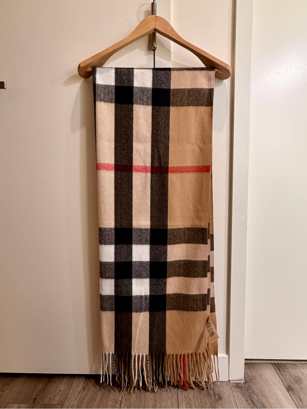 Very Large Burberry Classic Check Scottish Cashmere Scarf/Wrap in Camel - Picture 4 of 6